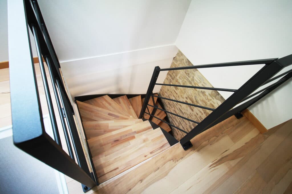 Escalier acier et bois à Dijon
