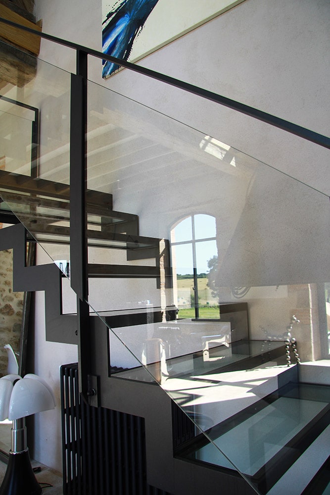 Escalier acier et verre Dijon