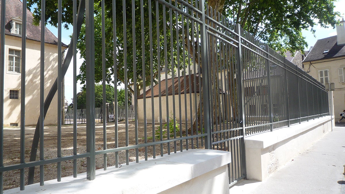 Clôture acier à Dijon
