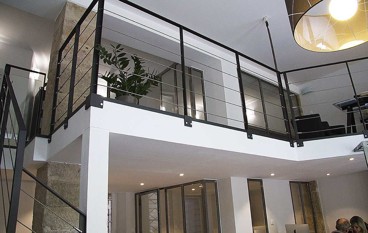 Escalier agence à Dijon