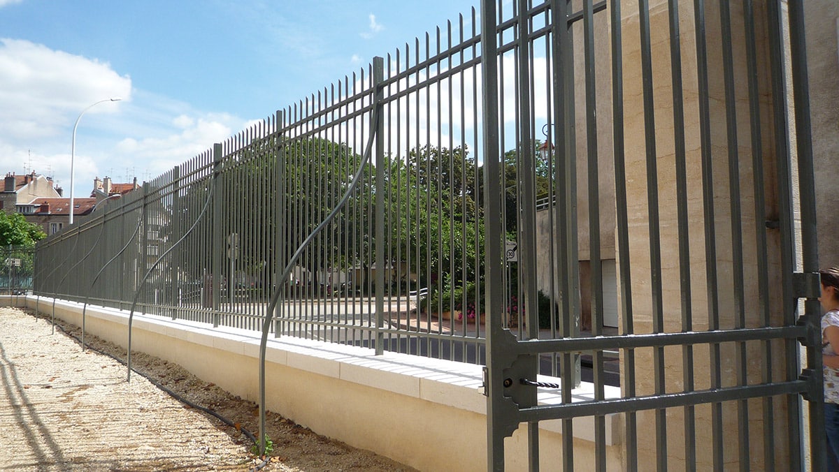 Clôture acier à Dijon