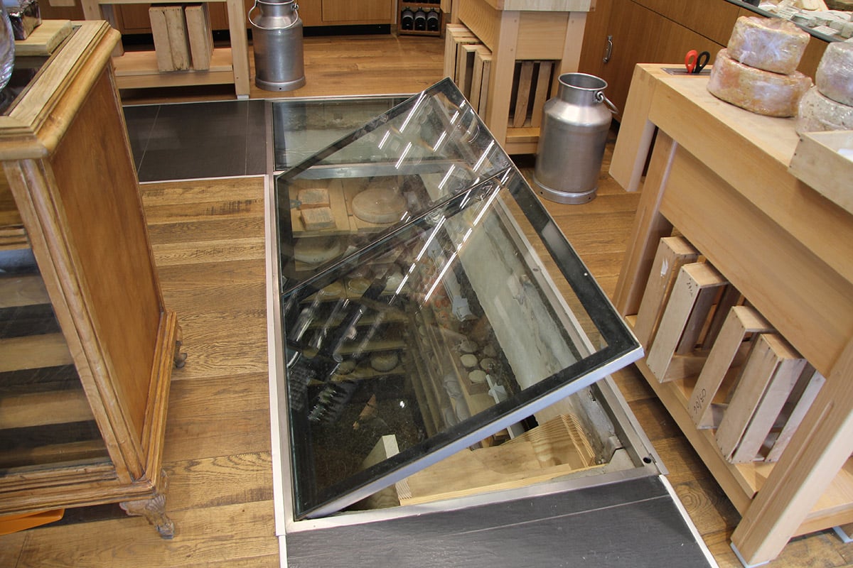 Trappe acier et verre Dijon