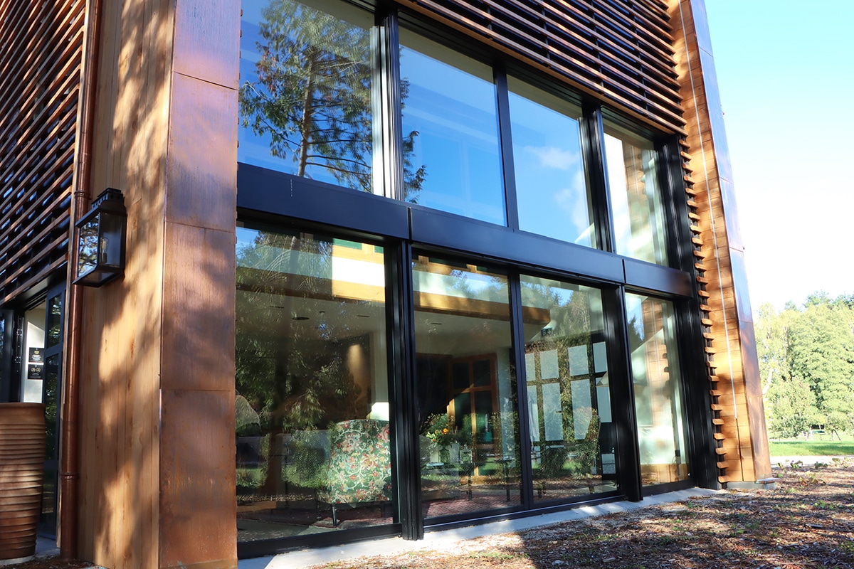 Portes et fenêtres alu hôtel Beaune